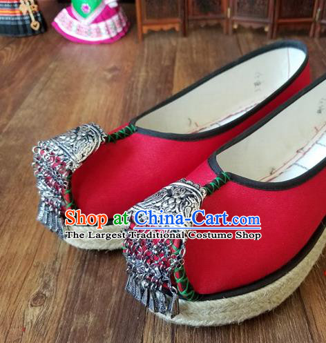 Traditional Chinese Handmade Silver Red Cloth Shoes Yunnan National Shoes Embroidered Shoes for Women