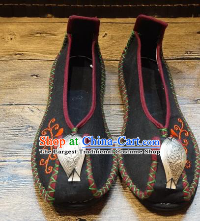 Traditional Chinese Wedding Ethnic Black Shoes Embroidered Shoes Yunnan National Shoes for Women