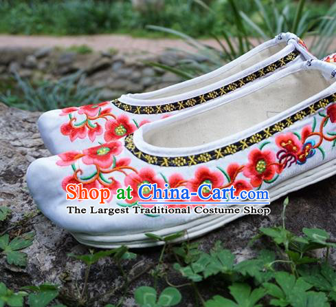 Traditional Chinese Wedding Embroidered Plum White Shoes National Ethnic Shoes Hanfu Shoes for Women