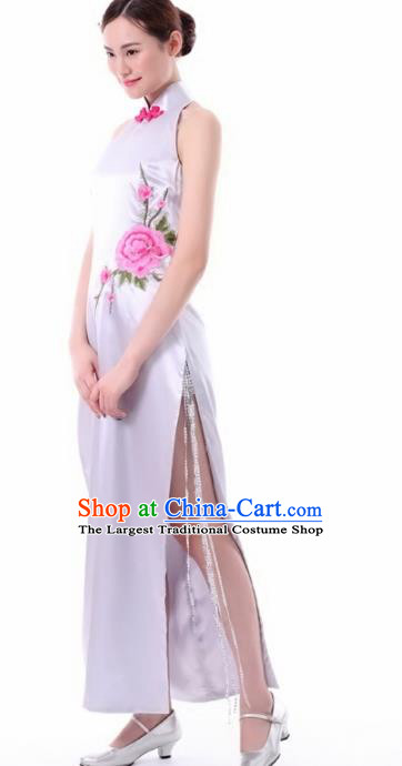 Chinese Fan Dance Grey Qipao Dress Traditional Classical Dance Stage Performance Costume for Women