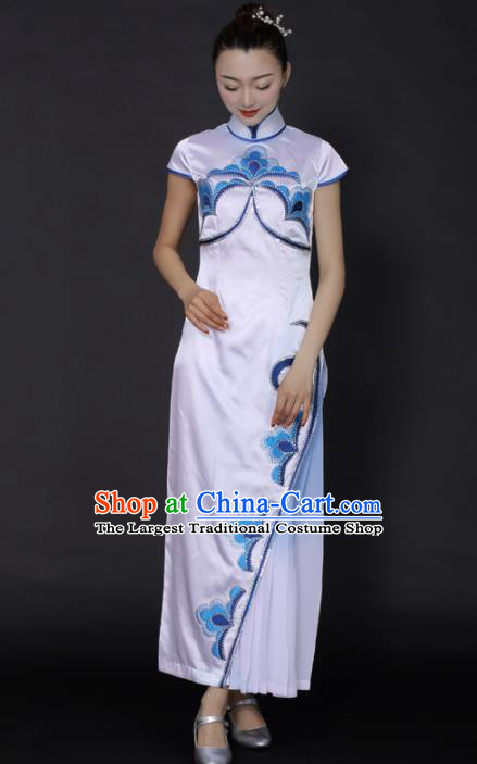 Chinese Classical Dance Embroidered White Dress Traditional Fan Dance Stage Performance Costume for Women