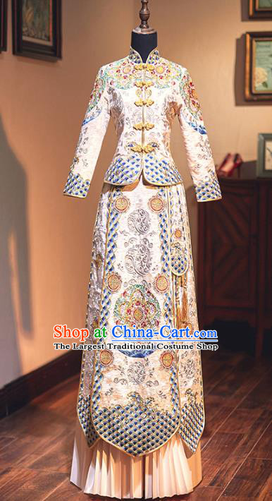 Chinese Traditional Embroidered Champagne Xiuhe Suits Wedding Dress Ancient Bride Costume for Women