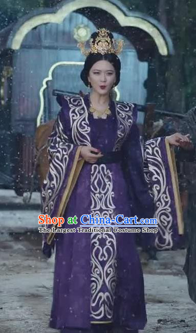 Chinese Ancient Royal Queen Purple Historical Drama Princess Silver Costume and Headpiece for Women