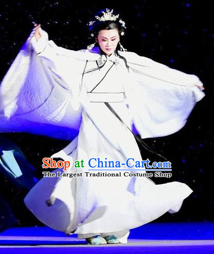 Chinese Shaoxing Opera Young Female White Dress Costumes and Headdress Yue Opera Hua Tan Cai Wenji Garment Apparels