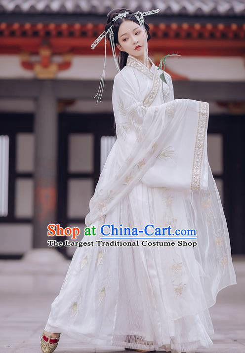 Chinese Traditional White Hanfu Dress Jin Dynasty Royal Princess Historical Costumes Ancient Court Lady Embroidered Apparels