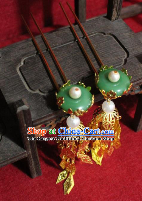 Traditional Chinese Handmade Jade Hair Clip Ancient Queen Golden Tassel Hairpins Hair Accessories Headwear for Women