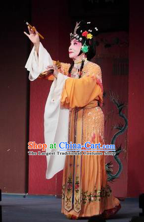 Chinese Sichuan Opera Actress Garment Costumes and Hair Accessories Yu He Qiao Traditional Peking Opera Hua Tan Ke Baozhu Orange Dress Apparels