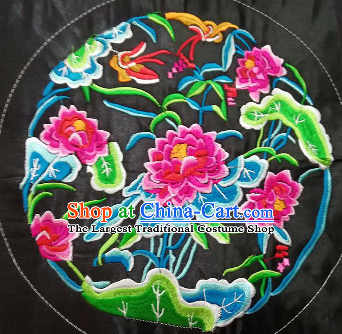 Chinese Traditional Embroidered Lotus Butterfly Pattern Cloth Patch Decoration Embroidery Craft Embroidered Accessories