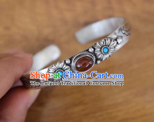 Chinese Traditional Tibetan Nationality Red Stone Bracelet Jewelry Accessories Decoration Handmade Zang Ethnic Carving Silver Bangle for Women