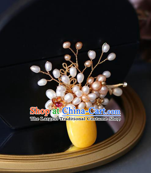 Top Grade Classical Yellow Stone Brooch Accessories Handmade Cheongsam Pearls Breastpin for Women