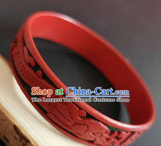 Chinese Traditional Handmade Carving Dragonfish Craft Black Lacquerware Bracelet Accessories