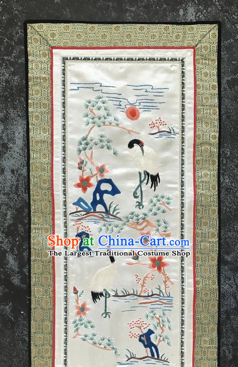 Chinese National Embroidered Pine Cranes White Silk Paintings Traditional Handmade Embroidery Decorative Picture Craft