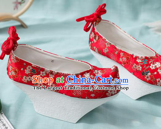 Chinese Qing Dynasty Princess Red Satin Embroidered Shoes Court Women Shoes Ancient Palace Lady Shoes Imperial Consort Saucers Shoes