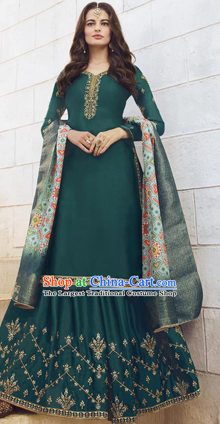 Asian India Court Punjab Costumes Asia Indian Traditional National Dance Embroidered Teal Satin Blouse and Skirt and Shawl Full Set