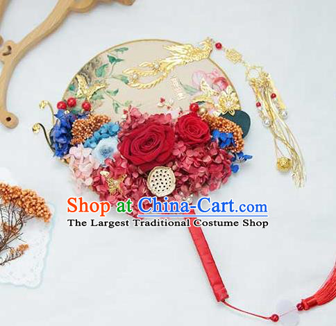 China Traditional Bride Golden Phoenix Tassel Circular Fan Handmade Wedding Roses Palace Fan Classical Dance Fan