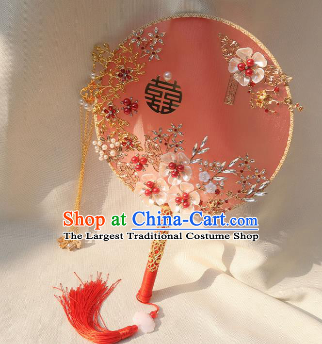 China Traditional Bride Red Silk Fan Handmade Wedding Shell Plum Palace Fan Classical Dance Red Beads Circular Fan