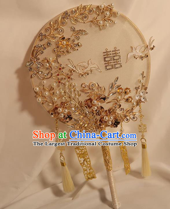 China Handmade Bride White Palace Fan Traditional Wedding Crystal Leaf Circular Fan Classical Dance Silk Fan