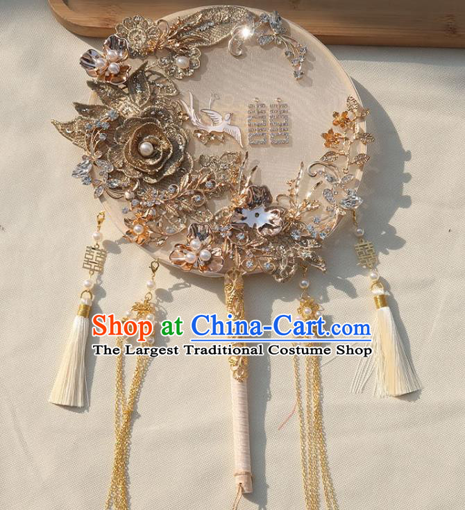 China Traditional Wedding Embroidered Peony Circular Fan Handmade Bride Golden Tassel Palace Fan Classical Dance White Silk Fan