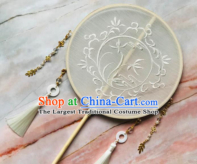 China Handmade Palace Fan Traditional Bride Embroidered Orchids Circular Fan Wedding Beige Silk Fan