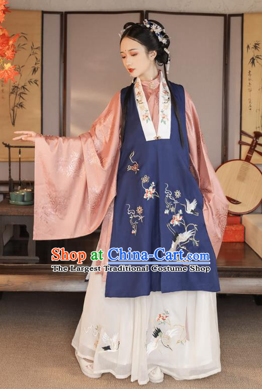 China Traditional Ming Dynasty Palace Beauty Historical Clothing Ancient Royal Princess Hanfu Dress for Women