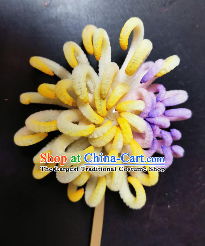 China Ancient Princess Yellow Velvet Chrysanthemum Hair Stick Handmade Hair Clip