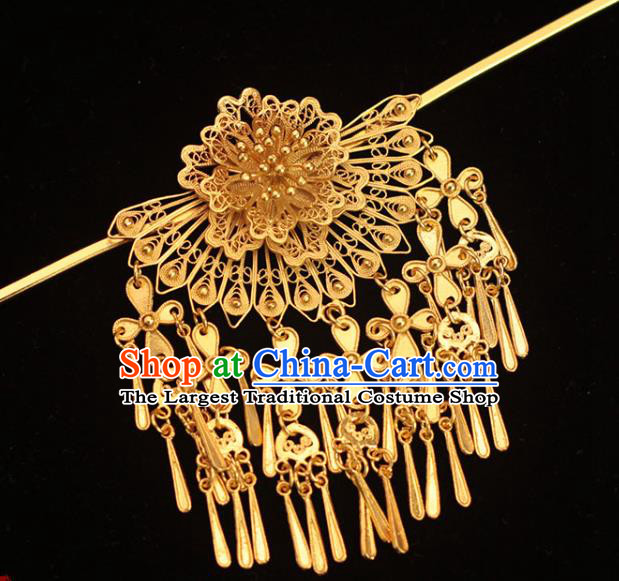 China Ancient Empress Golden Tassel Hairpin Traditional Ming Dynasty Filigree Peony Hair Stick