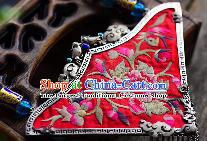 Chinese Classical Embroidered Necklet Pendant Handmade National Necklace Ethnic Silver Accessories