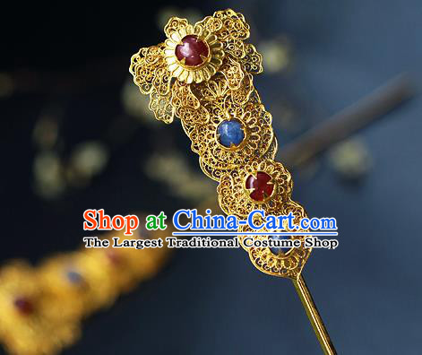 China Ancient Court Beauty Gems Headpiece Traditional Ming Dynasty Empress Filigree Peony Hairpin