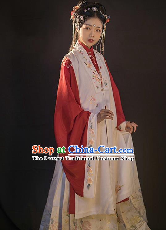 Traditional China Ancient Royal Princess Hanfu Clothing Ming Dynasty Historical Costumes for Patrician Lady