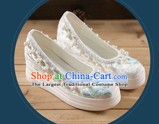 China Hanfu Shoes Embroidered Peony Shoes White Cloth Shoes Pearls Shoes