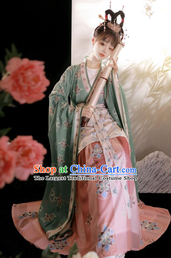 China Traditional Jin Dynasty Royal Princess Clothing Ancient Court Beauty Green Hanfu Dress