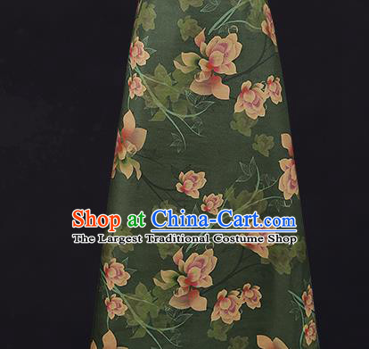 China Classical Cheongsam Green Silk Fabric Gambiered Guangdong Gauze Traditional Mangnolia Pattern Brocade