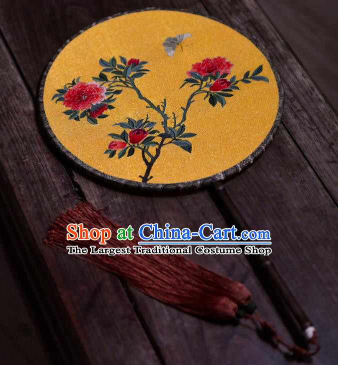 China Handmade Pomegranate Blossom Pattern Palace Fan Ancient Princess Court Circular Fan Traditional Golden Silk Fan