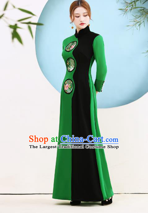 China Modern Qipao Dress Stage Show Green Ao Dai Cheongsam Compere Clothing