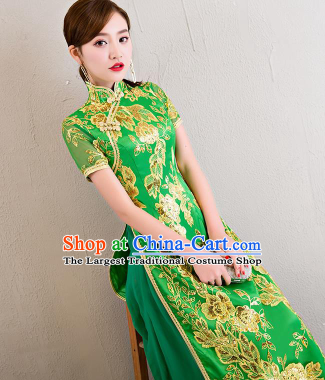 China Classical Dance Lace Sequins Green Qipao Dress Catwalks Show Aodai Cheongsam