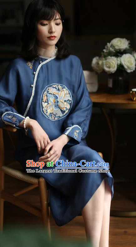 China Embroidered Navy Silk Cheongsam Costume Traditional Stage Performance Qipao Dress