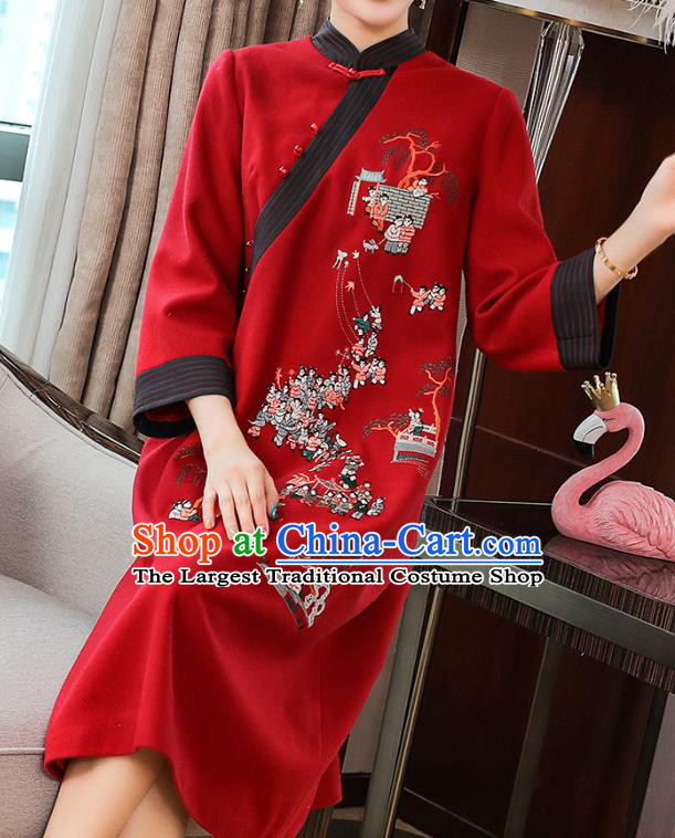 China Zen Costume Classical Qipao Dress Traditional Tang Suit Embroidered Red Woolen Cheongsam