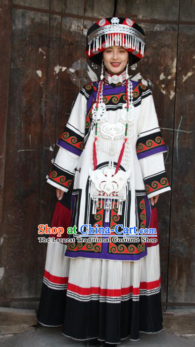 China Yi Nationality Folk Dance White Outfits Clothing Traditional Liangshan Ethnic Wedding Bride Costumes and Hat