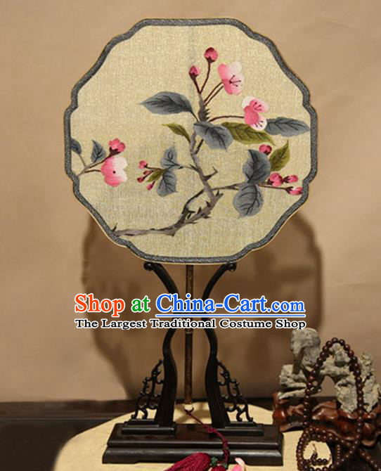 China Handmade Suzhou Craft Fan Traditional Beige Silk Fan Classical Dance Palace Fan