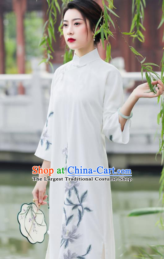 China Classical Embroidered Peony White Qipao Dress National Clothing Traditional Cheongsam