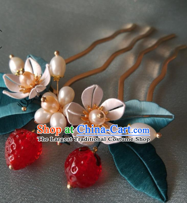 Chinese Traditional Pearls Hairpin Ming Dynasty Hair Accessories Ancient Princess Strawberry Hair Comb