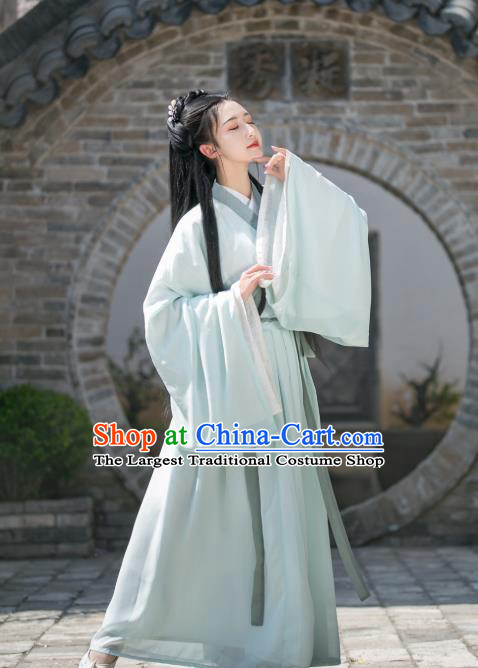 China Ancient Young Beauty Green Hanfu Dress Traditional Jin Dynasty Historical Clothing for Women