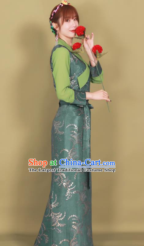 China Zang Nationality Green Bola Dress Clothing Traditional Xizang Tibetan Minority Heishui Dance Woman Clothing