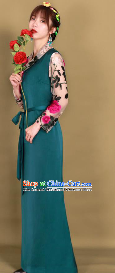 China Zang Nationality Kangba Clothing Traditional Tibetan Ethnic Woman Deep Green Bola Dress