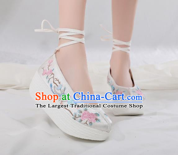 China Embroidered Peach Blossom Shoes Traditional Hanfu White Satin Shoes Handmade Platform Shoes