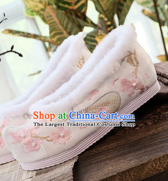 China National Winter Shoes Traditional Ming Dynasty Hanfu Shoes Embroidered Pearls Shoes