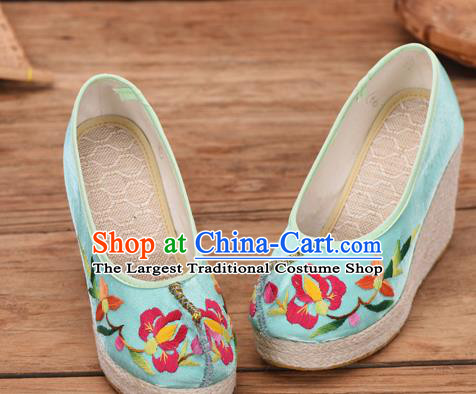 Chinese Yunnan Ethnic Blue Cloth Wedge Heel Shoes National Embroidered Shoes