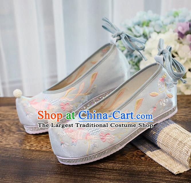 China Traditional Ming Dynasty Hanfu Shoes Embroidered Light Blue Cloth Shoes Handmade Princess Pearls Shoes