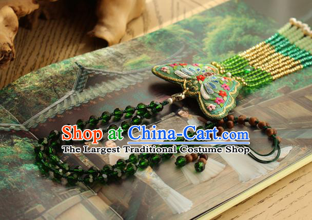 China Handmade Tassel Necklet Traditional Cheongsam Embroidered Green Butterfly Necklace Accessories