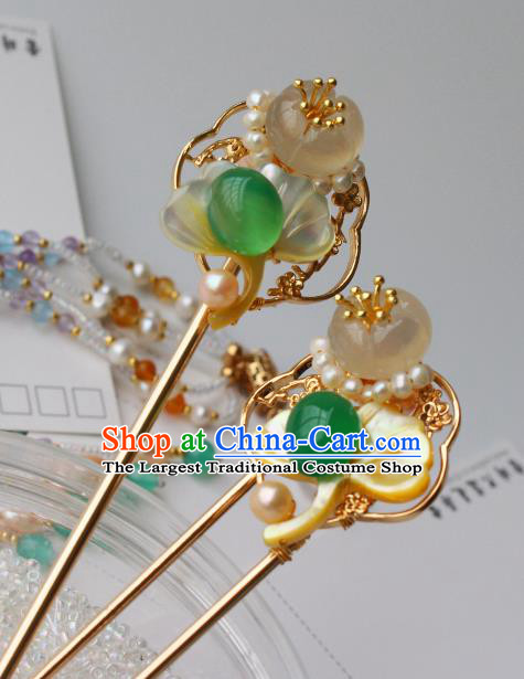 China Ancient Noble Lady Jade Hairpin Traditional Song Dynasty Princess Shell Ginkgo Leaf Hair Stick